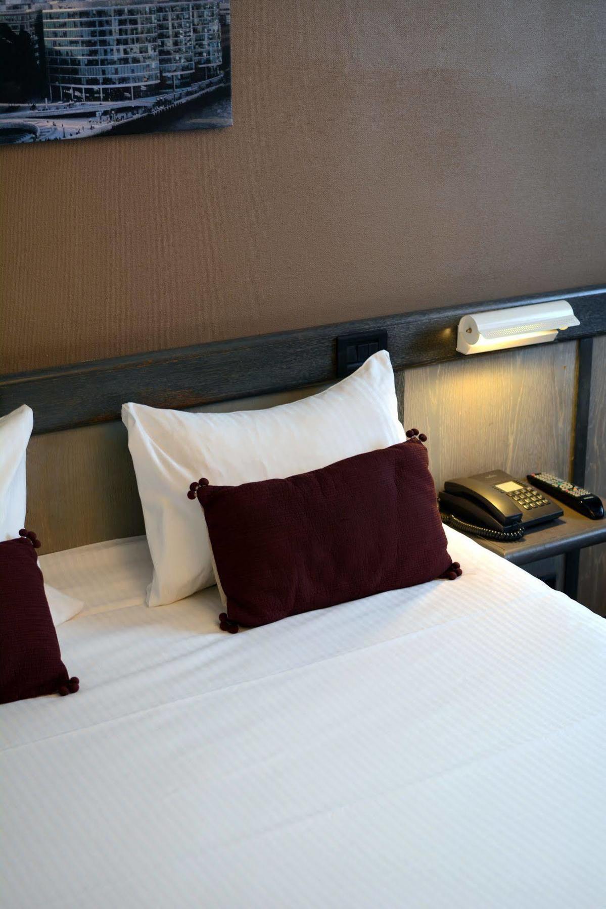 Hotel Gratte-Ciel Ariana Villeurbanne Exterior photo